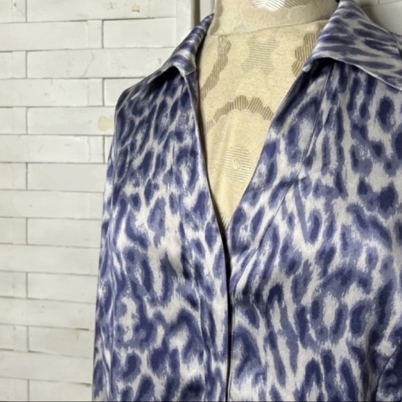 Lafayette 148 Blue Leopard Print Silk Top - Picture 2 of 5